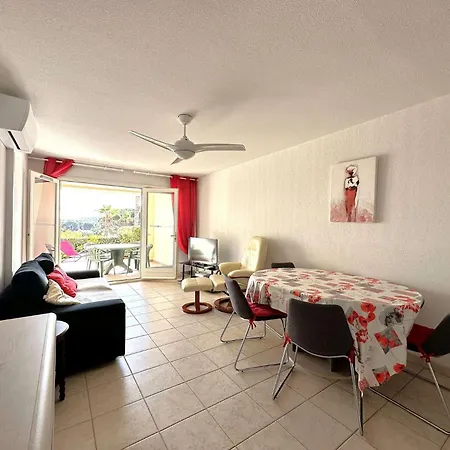 Hyeguy Pour 3 Personnes En Rez De Jardin Avec Piscine Commune A Giens Appartamento *